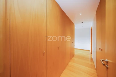 Apartamento T4 para Venda em São Vitor (Braga)