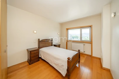 Apartamento T4 para Venda em São Vitor (Braga)