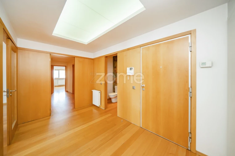 Apartamento T4 para Venda em São Vitor (Braga) Foto 13
