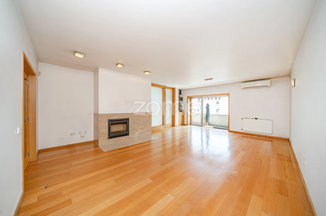 Apartamento T4 para Venda em São Vitor (Braga) Foto 6