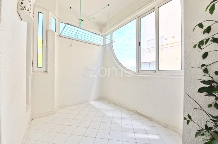 Apartamento T3 para Venda em Quarteira Foto 12