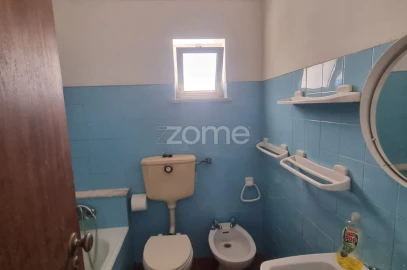 Moradia T2 para Venda em Odiaxere