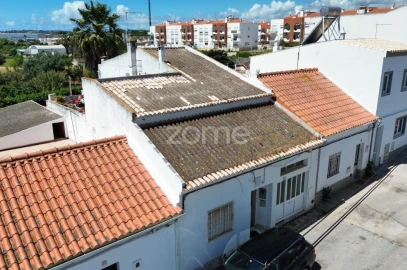 Moradia T2 para Venda em Odiaxere