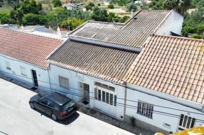 Moradia T2 para Venda em Odiaxere