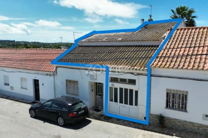 Moradia T2 para Venda em Odiaxere