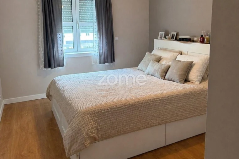 Apartamento T2 para Venda em Venteira Foto 5