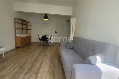Apartamento T1 para Venda em Massamá e Monte Abraão