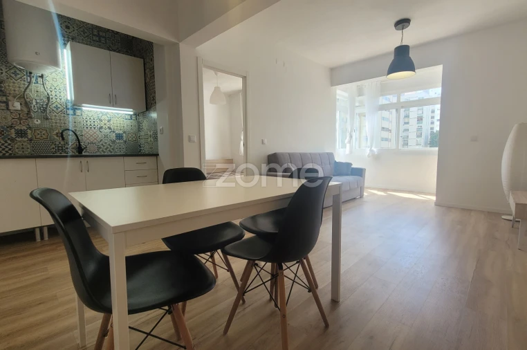 Apartamento T1 para Venda em Massamá e Monte Abraão Foto 9