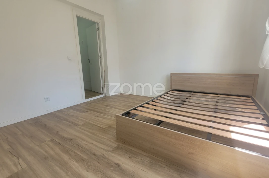 Apartamento T1 para Venda em Massamá e Monte Abraão Foto 4