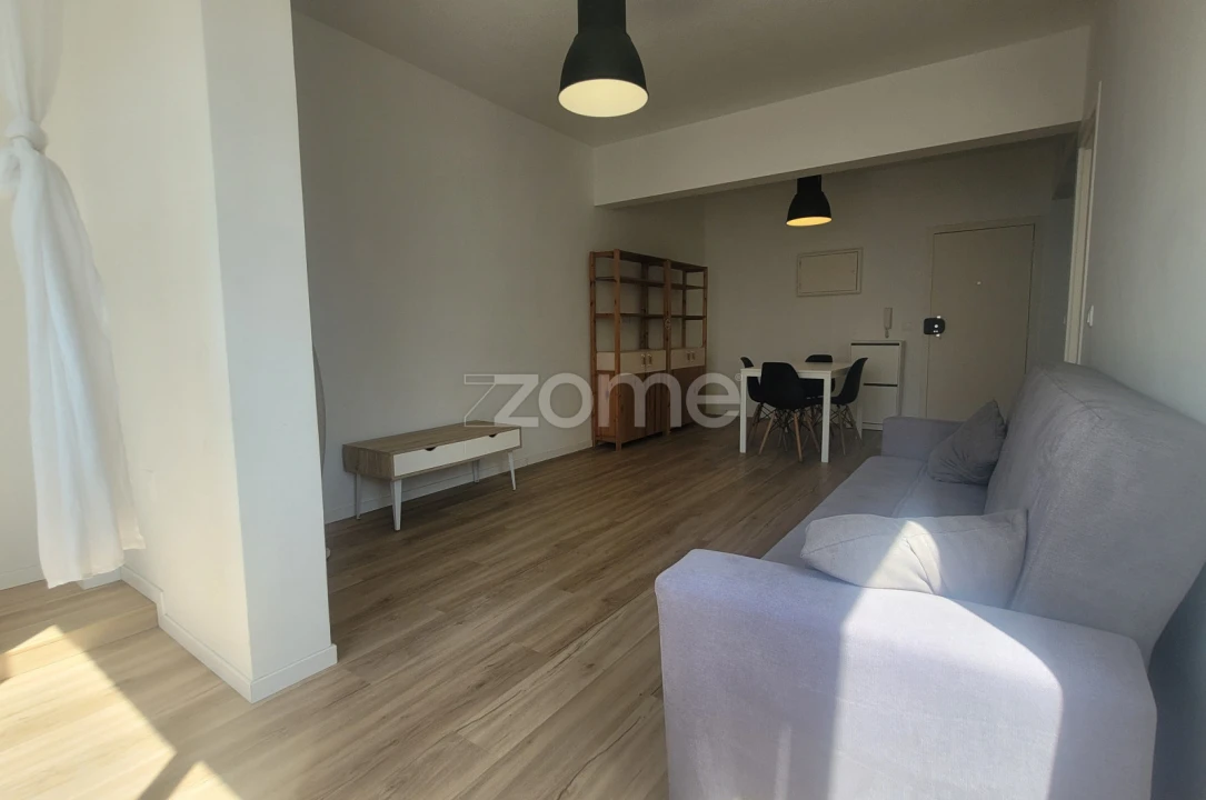 Apartamento T1 para Venda em Massamá e Monte Abraão Foto 11