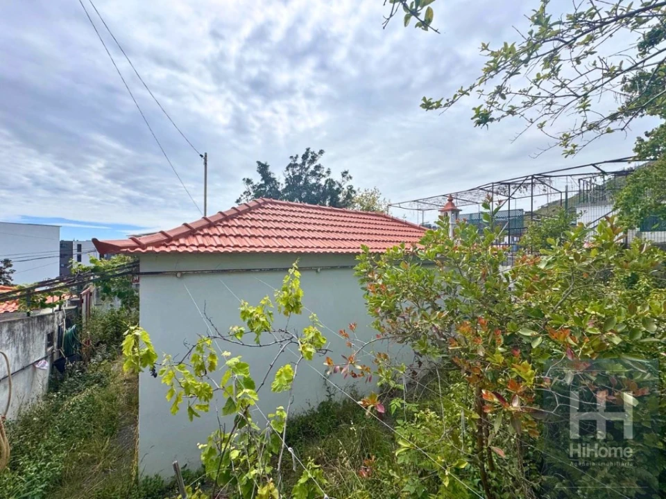 Moradia T1 para Venda em São Martinho Foto 2