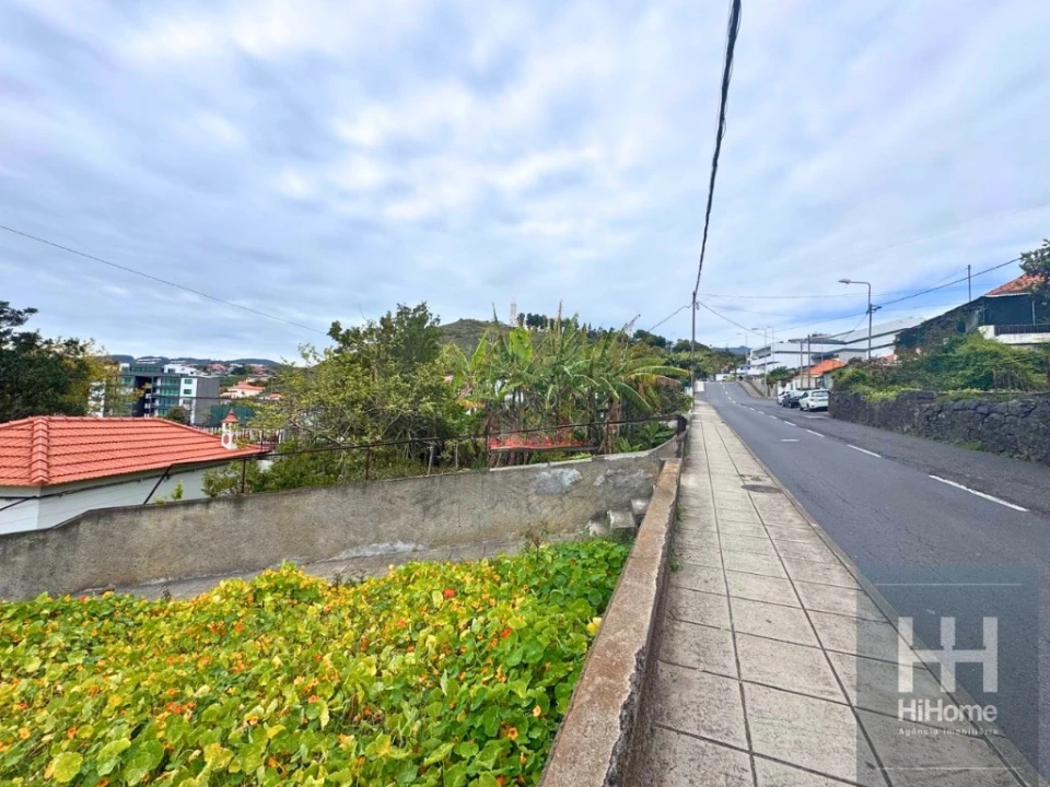 Moradia T1 para Venda em São Martinho Foto 1