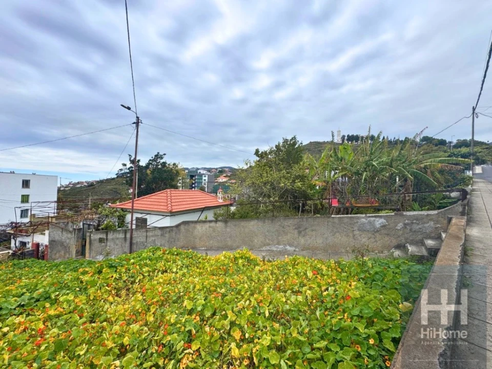 Moradia T1 para Venda em São Martinho Foto 6