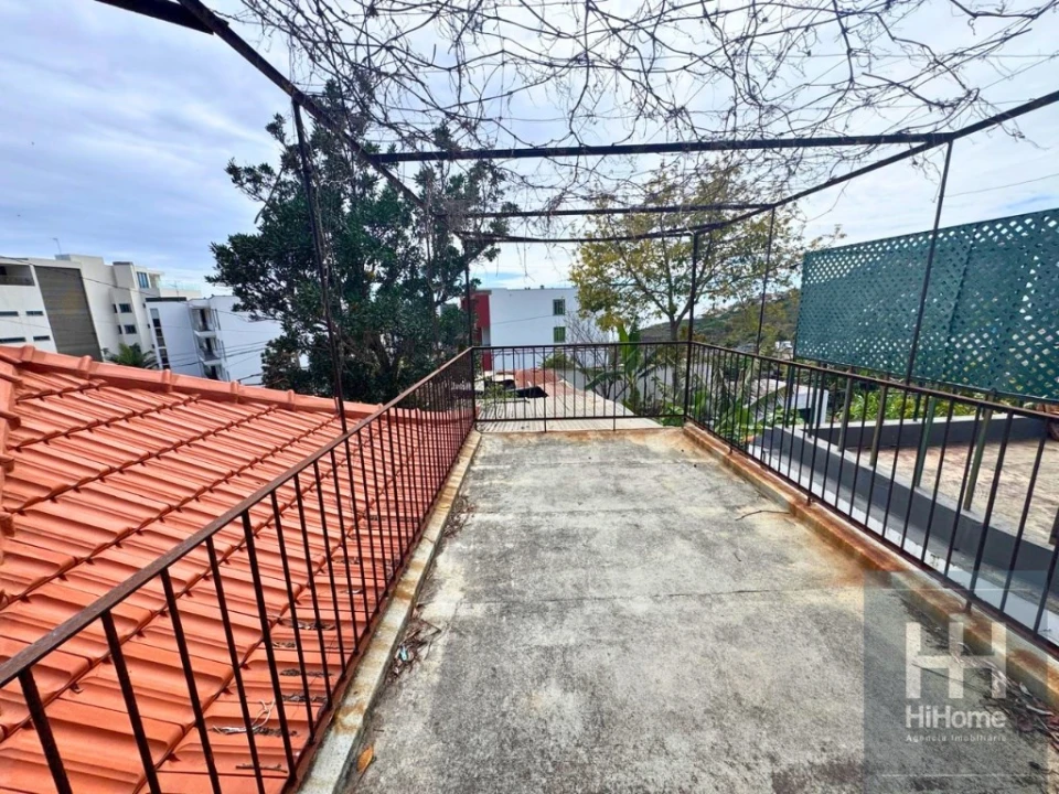 Moradia T1 para Venda em São Martinho Foto 7