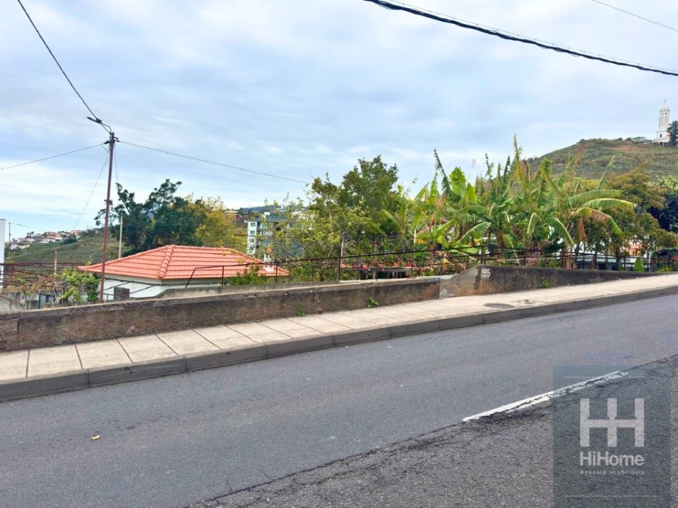 Moradia T1 para Venda em São Martinho Foto 9
