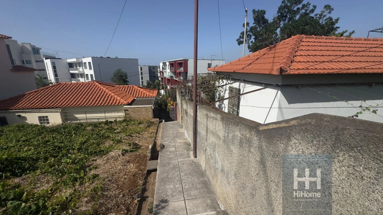 Moradia T1 para Venda em São Martinho Foto 34