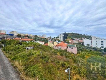 Moradia T1 para Venda em São Martinho