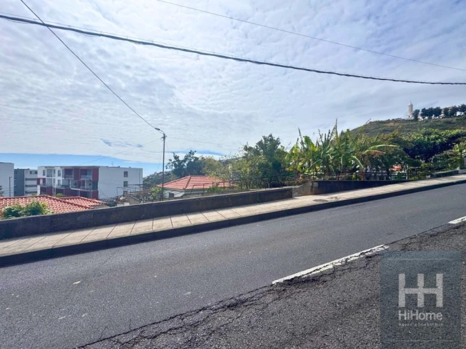 Moradia T1 para Venda em São Martinho Foto 3
