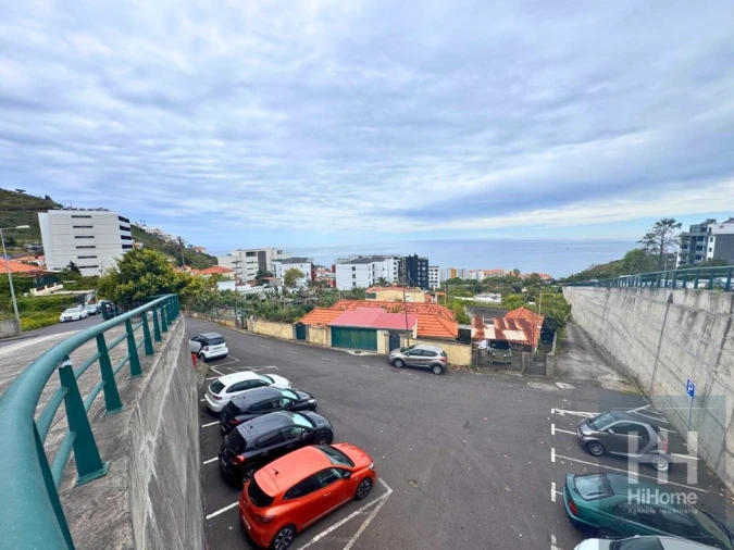 Moradia T1 para Venda em São Martinho Foto 11
