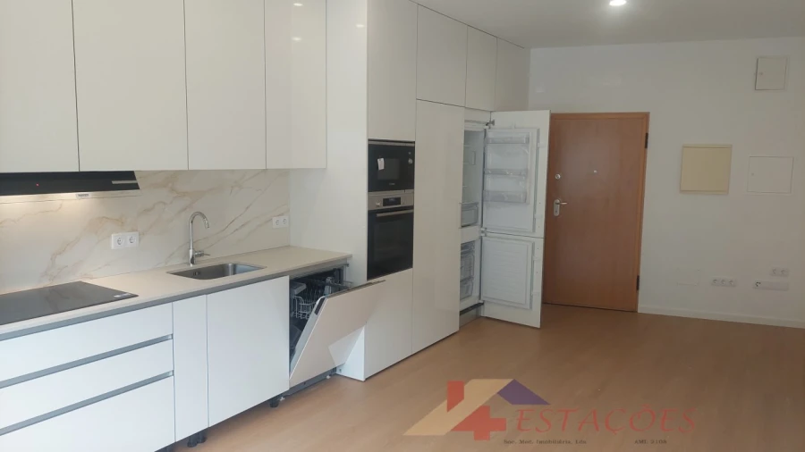 Apartamento T1 para Venda em Pombal Foto 4