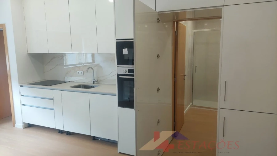 Apartamento T1 para Venda em Pombal Foto 9