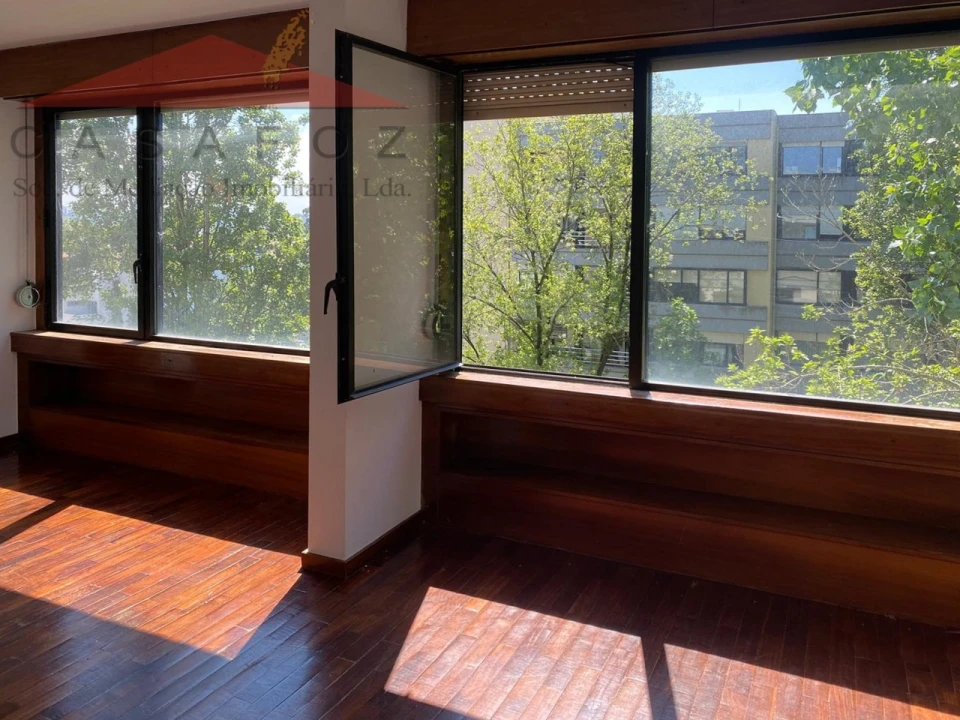 Apartamento T1 para Arrendamento em Aldoar, Foz do Douro e Nevogilde Foto 1