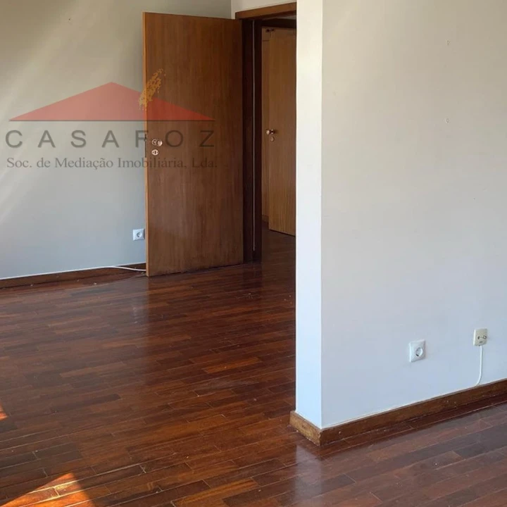 Apartamento T1 para Arrendamento em Aldoar, Foz do Douro e Nevogilde Foto 6