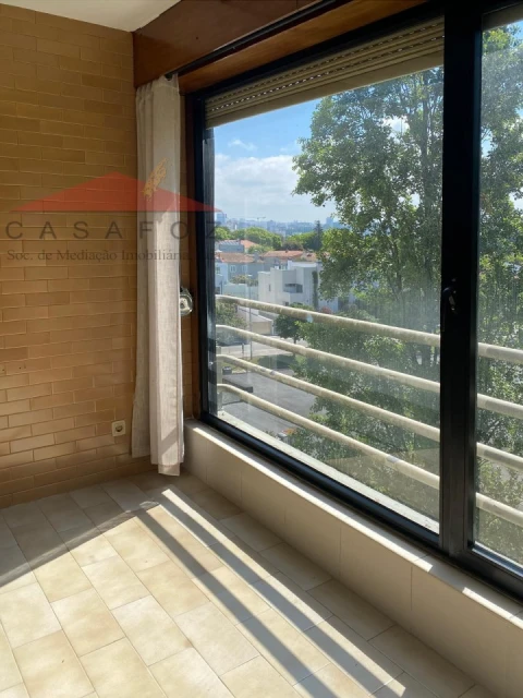 Apartamento T1 para Arrendamento em Aldoar, Foz do Douro e Nevogilde