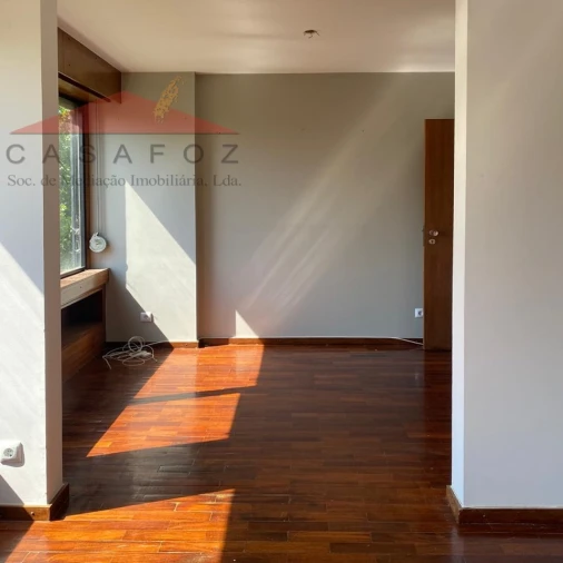 Apartamento T1 para Arrendamento em Aldoar, Foz do Douro e Nevogilde Foto 7