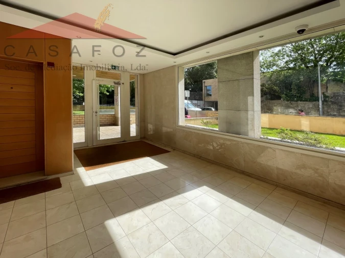 Apartamento T1 para Arrendamento em Lordelo do Ouro e Massarelos Foto 26