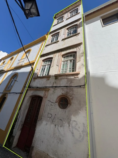 Moradia para Venda em Sé e São Lourenço
