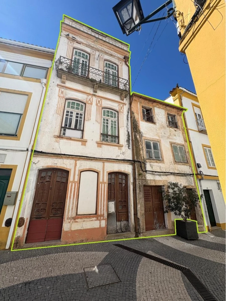 Moradia para Venda em Sé e São Lourenço