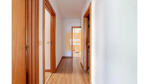 Apartamento T4 para Venda em Aldoar, Foz do Douro e Nevogilde