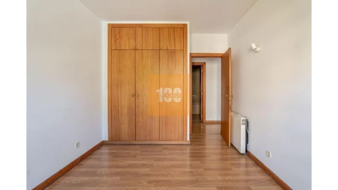 Apartamento T4 para Venda em Aldoar, Foz do Douro e Nevogilde