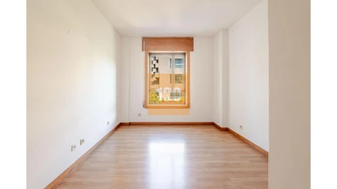 Apartamento T4 para Venda em Aldoar, Foz do Douro e Nevogilde