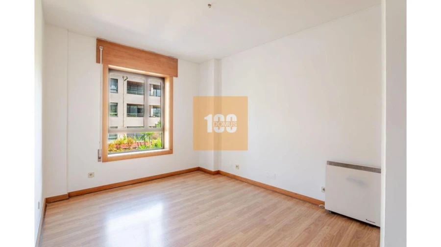 Apartamento T4 para Venda em Aldoar, Foz do Douro e Nevogilde Foto 24