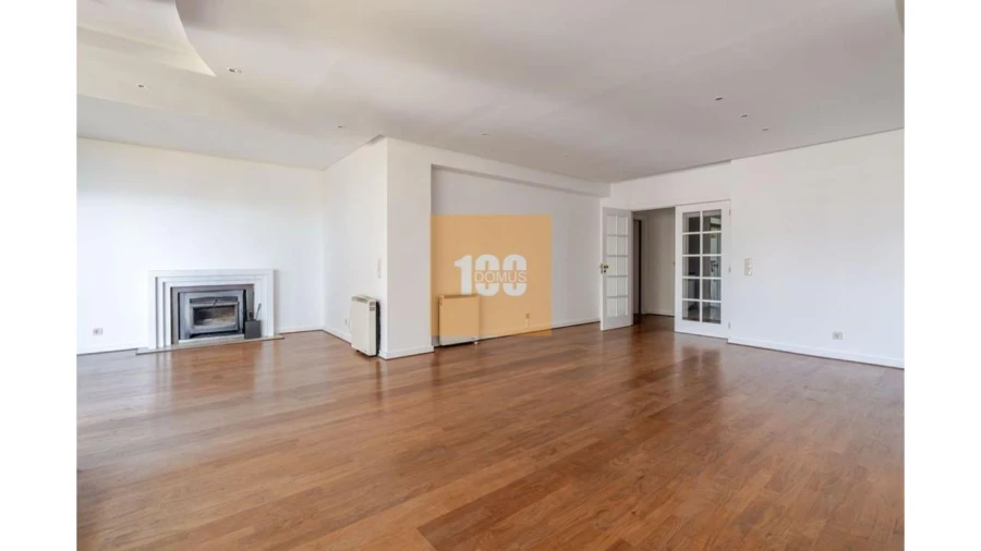 Apartamento T4 para Venda em Aldoar, Foz do Douro e Nevogilde Foto 5