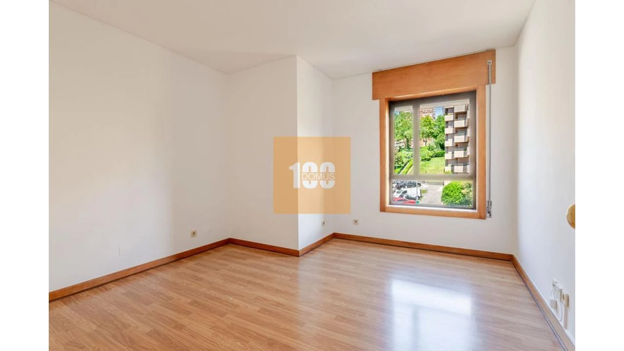 Apartamento T4 para Venda em Aldoar, Foz do Douro e Nevogilde Foto 18