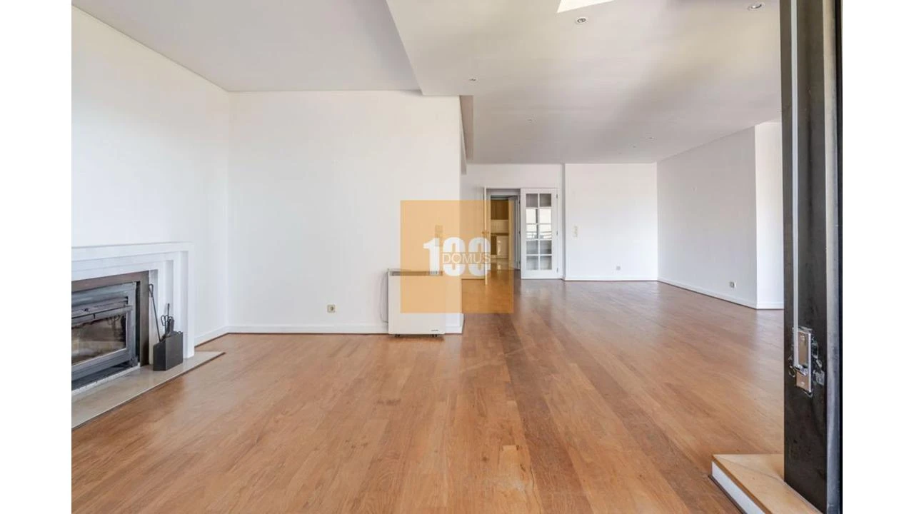 Apartamento T4 para Venda em Aldoar, Foz do Douro e Nevogilde Foto 6