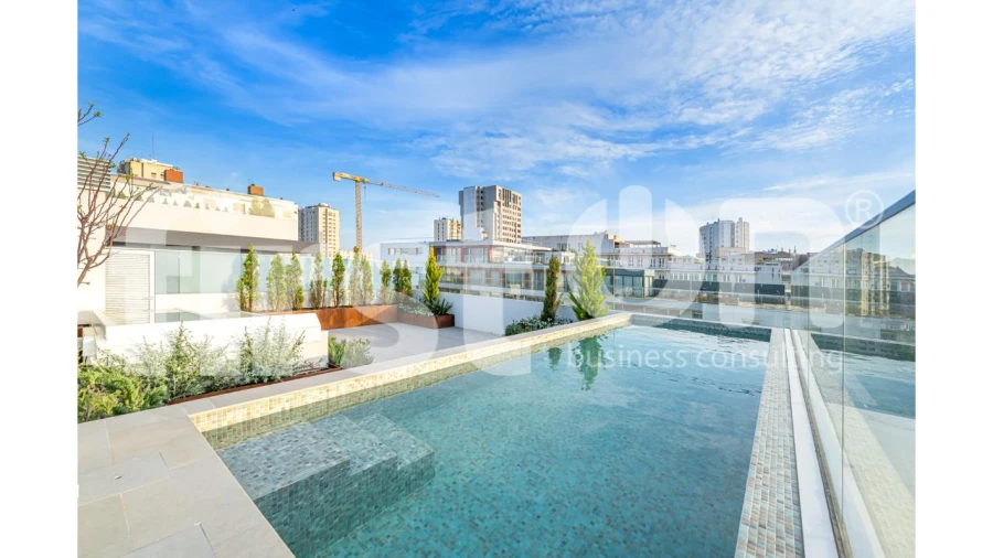Apartamento T4 para Arrendamento em Areeiro Foto 2