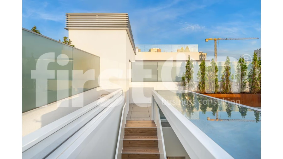 Apartamento T4 para Arrendamento em Areeiro Foto 7