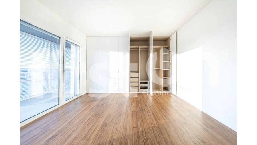 Apartamento T4 para Arrendamento em Areeiro Foto 14