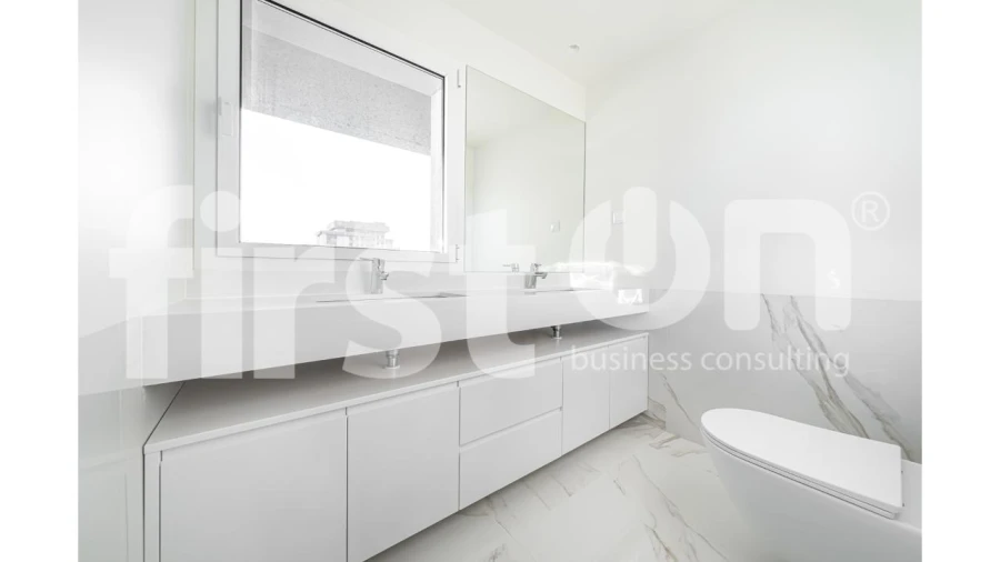 Apartamento T4 para Arrendamento em Areeiro Foto 15