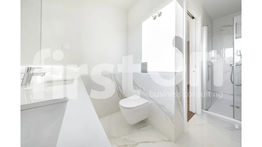 Apartamento T4 para Arrendamento em Areeiro Foto 16