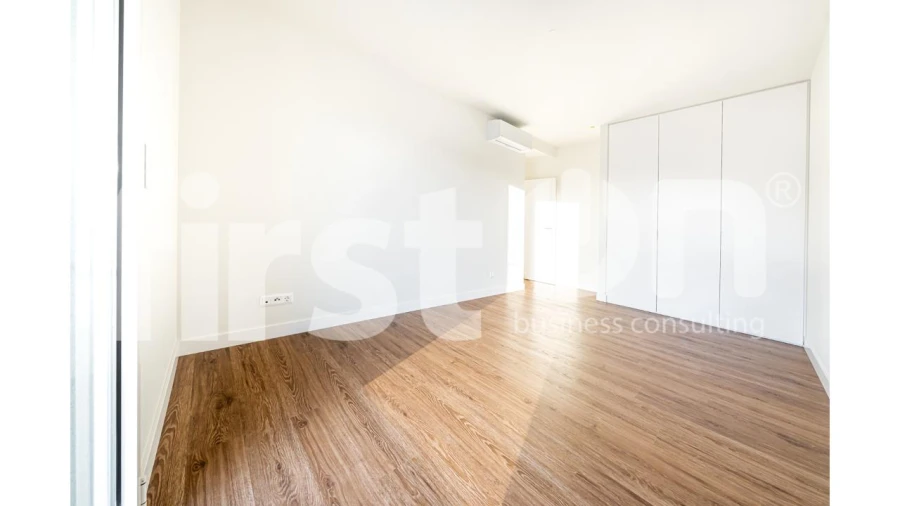 Apartamento T4 para Arrendamento em Areeiro Foto 17