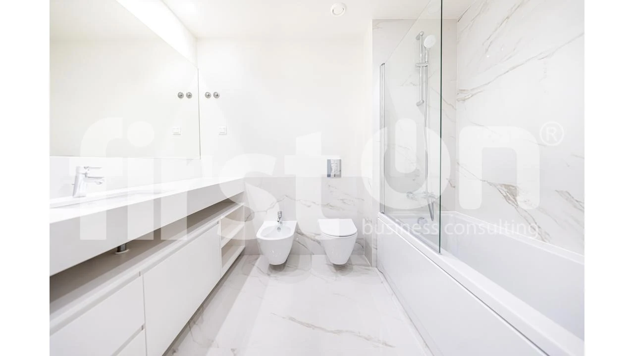 Apartamento T4 para Arrendamento em Areeiro Foto 21