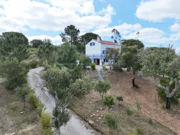 Quinta T3 para Venda em Melides