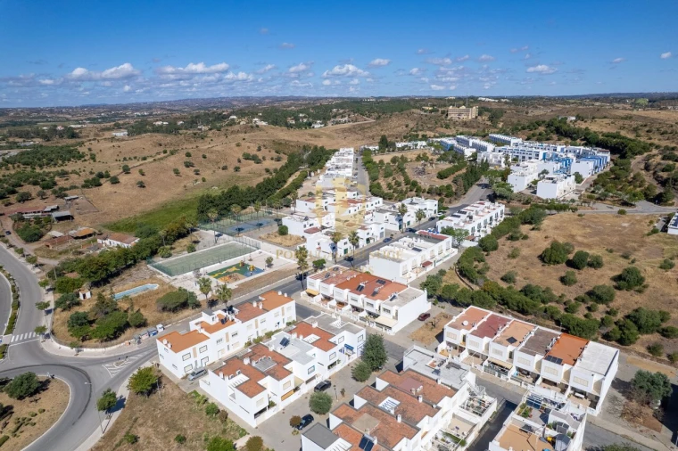 Moradia T3 para Venda em Castro Marim Foto 32