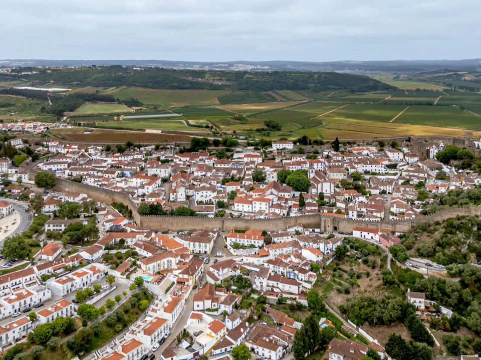 Moradia T5 para Venda em Santa Maria, São Pedro e Sobral da Lagoa Foto 59