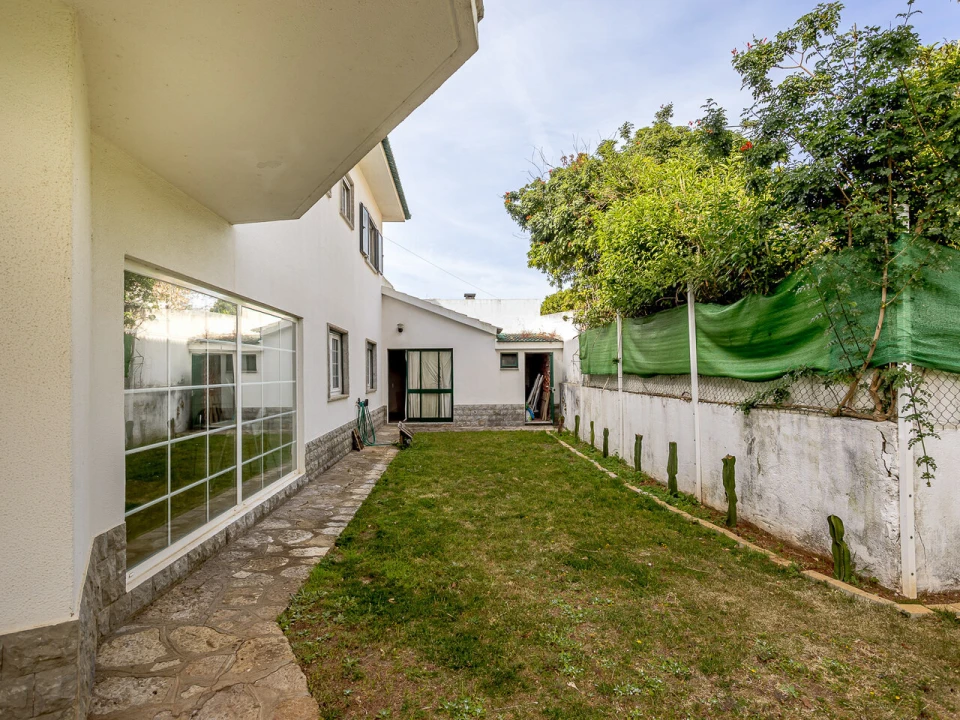 Moradia T6 para Venda em Carcavelos e Parede Foto 41